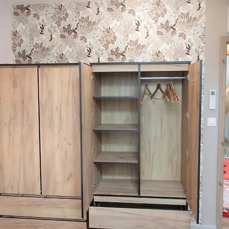 Centre - Full Climatisation - 3 - 7 Couchages - 10 Personnes - Parking Proche - Terrain 800m2 - Balnéothérapie - Air De Jeux Extérieurs - Confort - Géré Par Prestazen'services Appartamento *