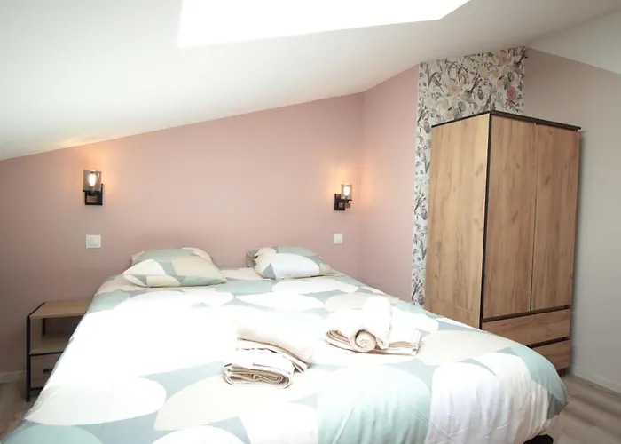 Centre - Full Climatisation - 3 - 7 Couchages - 10 Personnes - Parking Proche - Terrain 800m2 - Balneotherapie - Air De Jeux Exterieurs - Confort - Gere Par Prestazen'services Apartment *